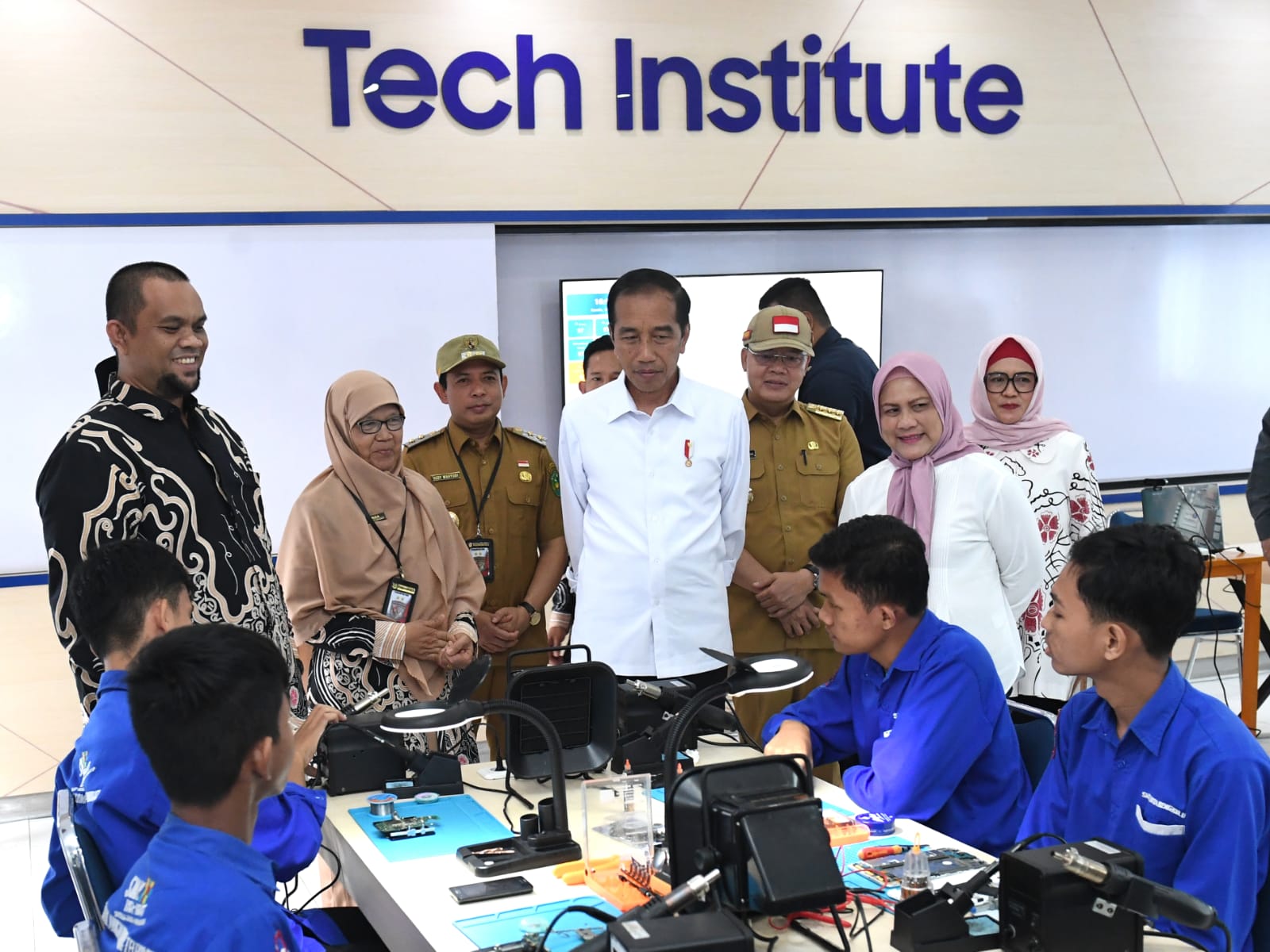 Presiden Jokowi Apresiasi Penerapan Kebijakan "Link and Match" antara SMK dan Dunia Industri