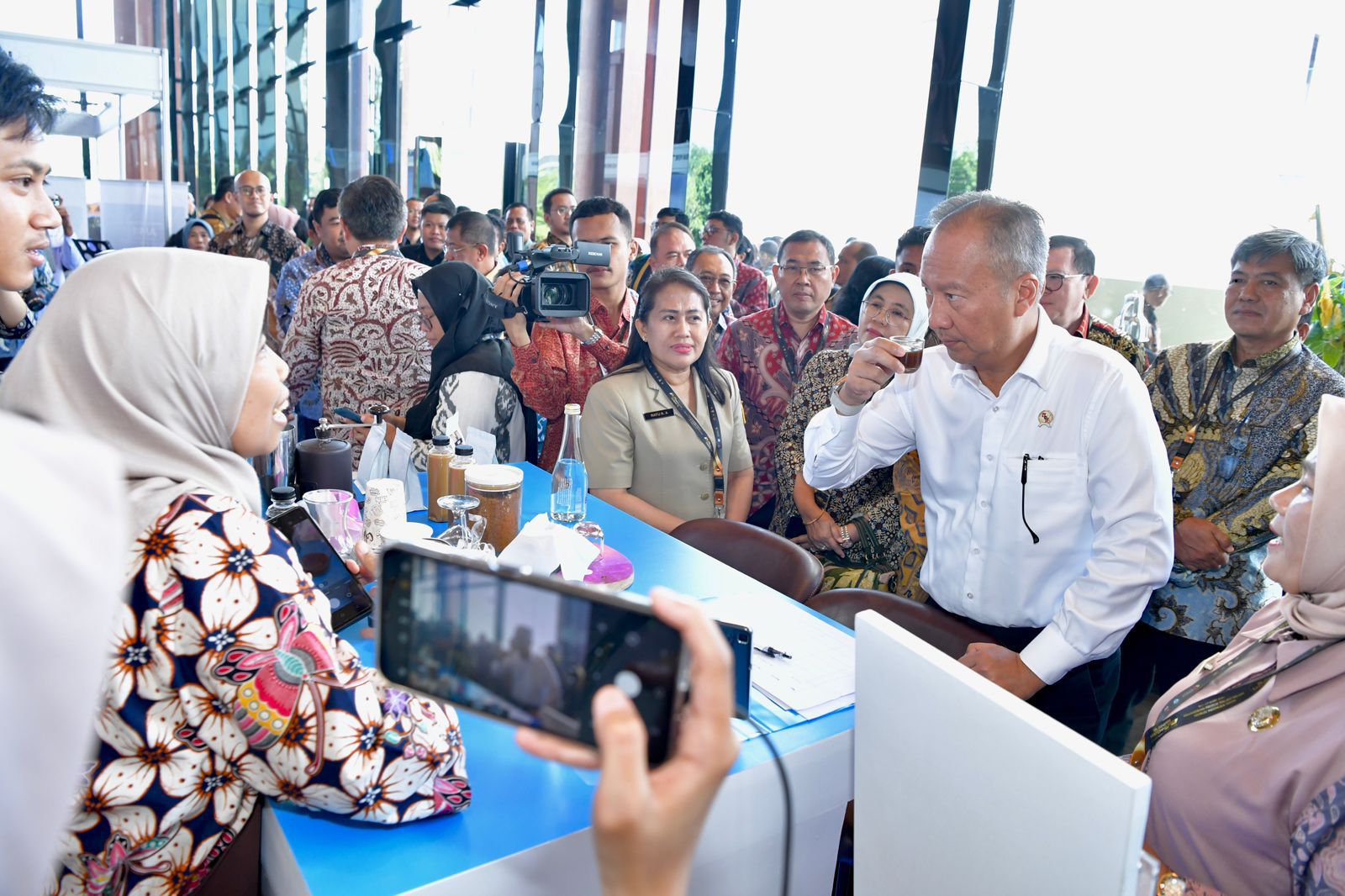 Inovasi Perguruan Tinggi dan Vokasi Dorong Perkembangan Industri Dalam Negeri