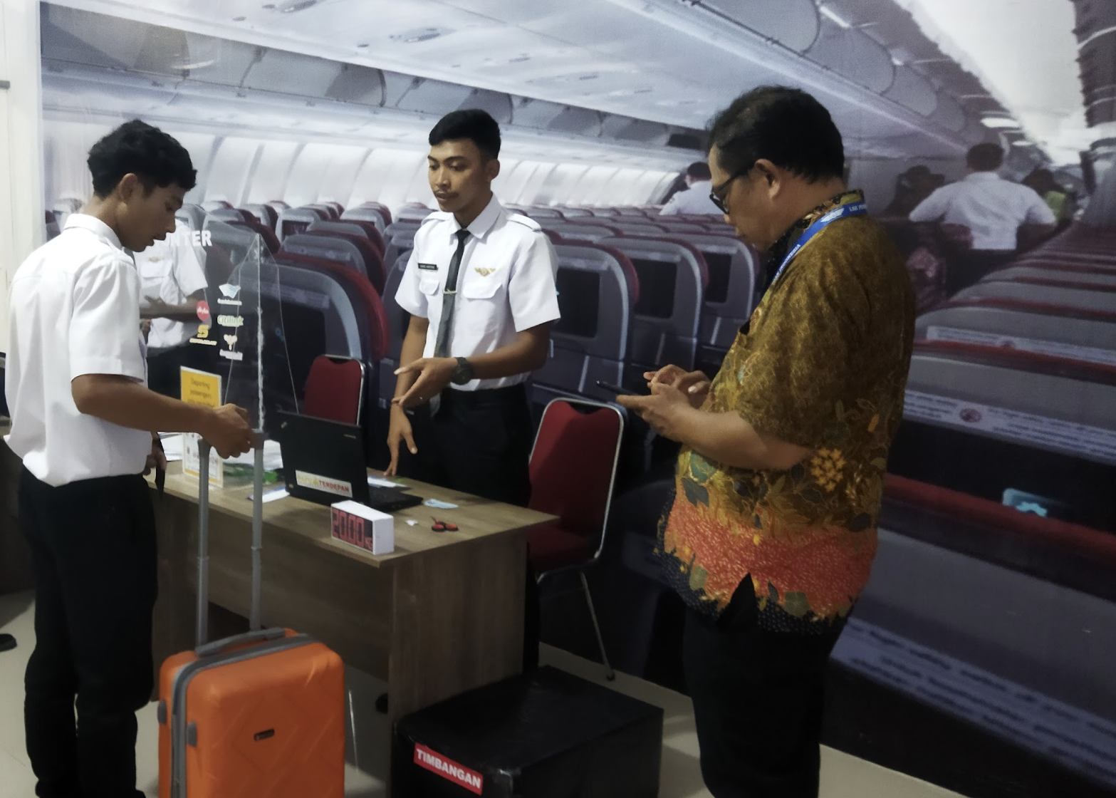 Kenali Profesi Ground Staff Bandara, Inilah Keterampilan Dasar yang Harus Dimiliki