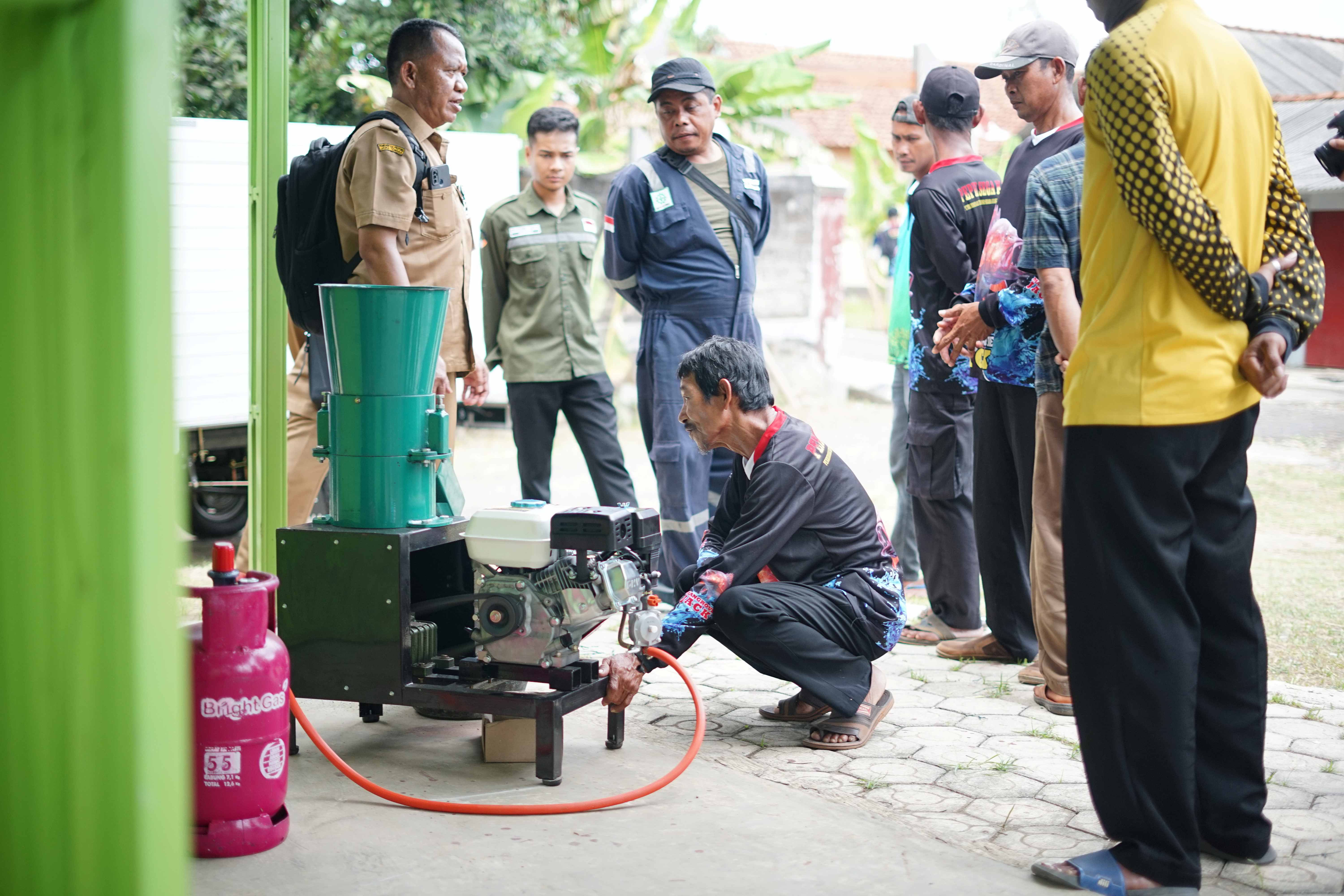 Kolaborasi PNC dan PT Pertamina Integrated Terminal Cilacap Hadirkan "Senopati" untuk Bantu Nelayan Segara Anakan