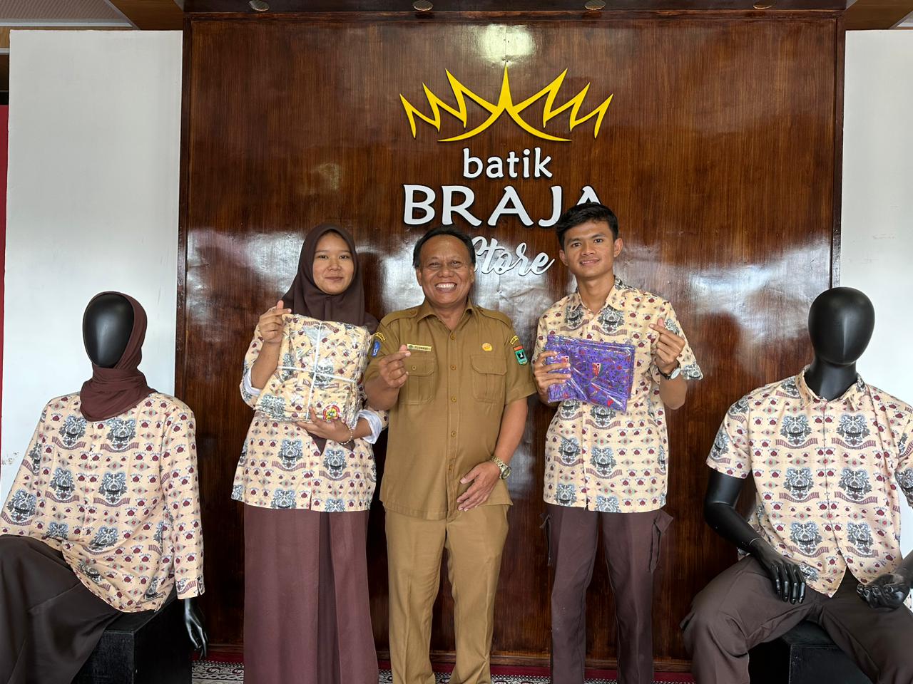 Braja Store, Jadi Praktik Baik Kolaborasi SMK di Sumatra Barat