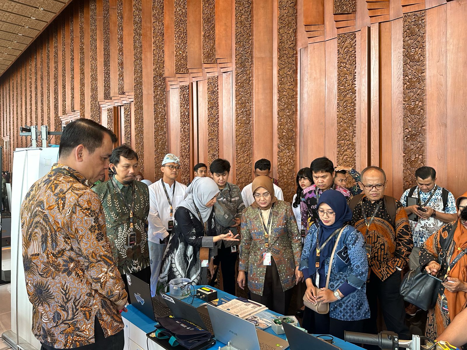 Kendaraan Listrik  PENS Sita Perhatian di Business Matching 2024