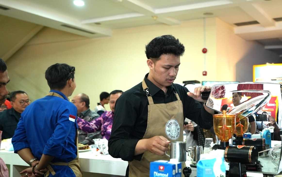 Dua Barista Alumni Program PKW Ini Unggulkan Konsep Slow Bar Coffee