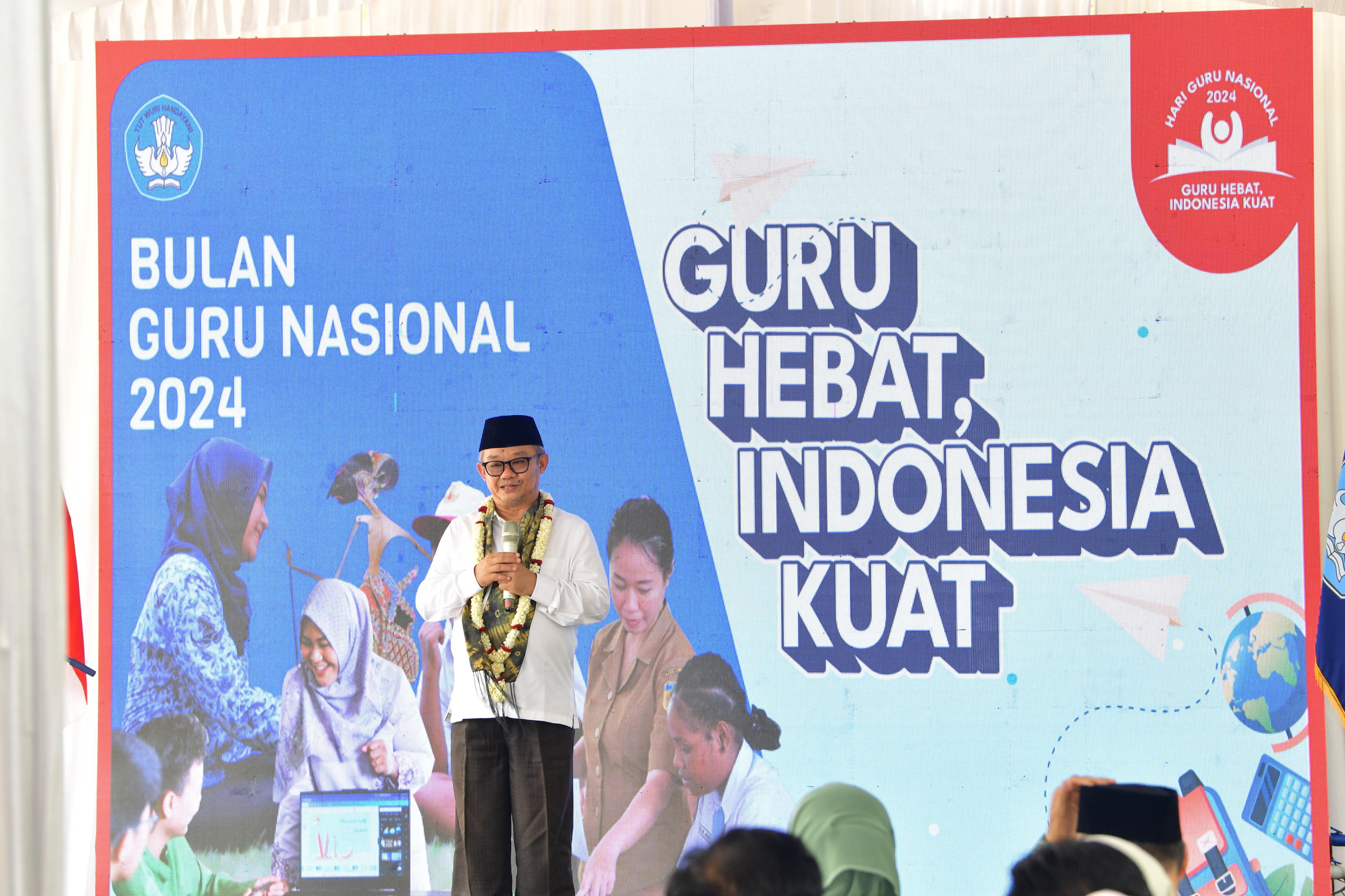 Mendikdasmen Meluncurkan Bulan Guru Nasional