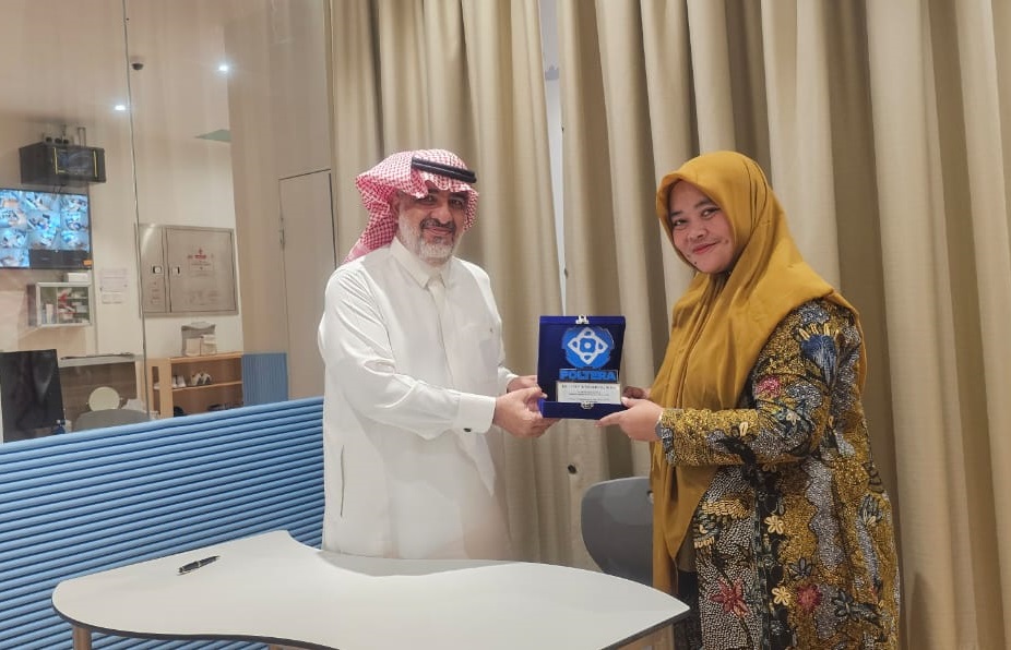 Alumninya Mengglobal, Direktur Poltera Buka Peluang Beasiswa dan  Karier di Arab Saudi