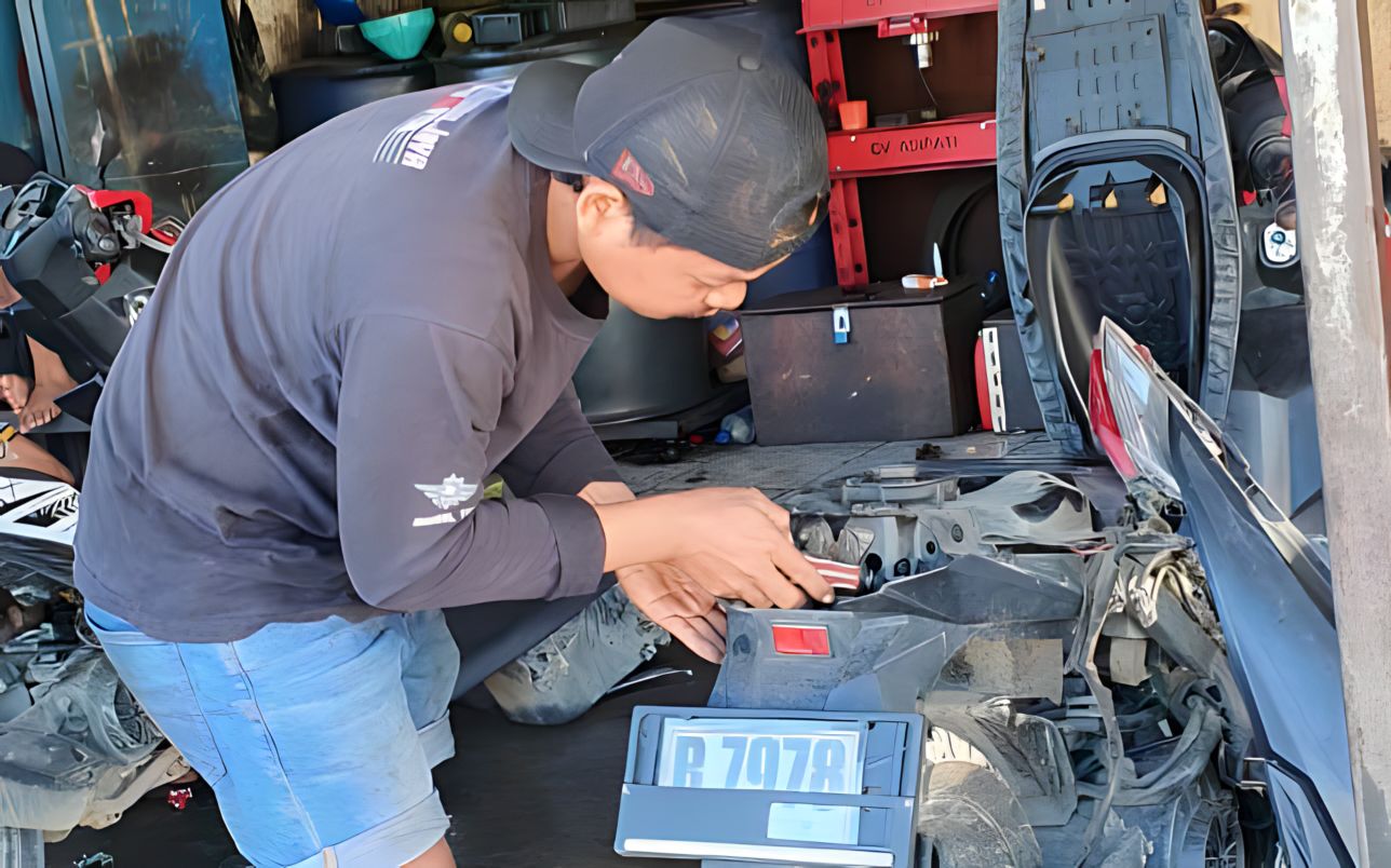 Berkat Kursus Otomotif, Suwardi Jadi Mekanik Profesional Di Timor Leste ...