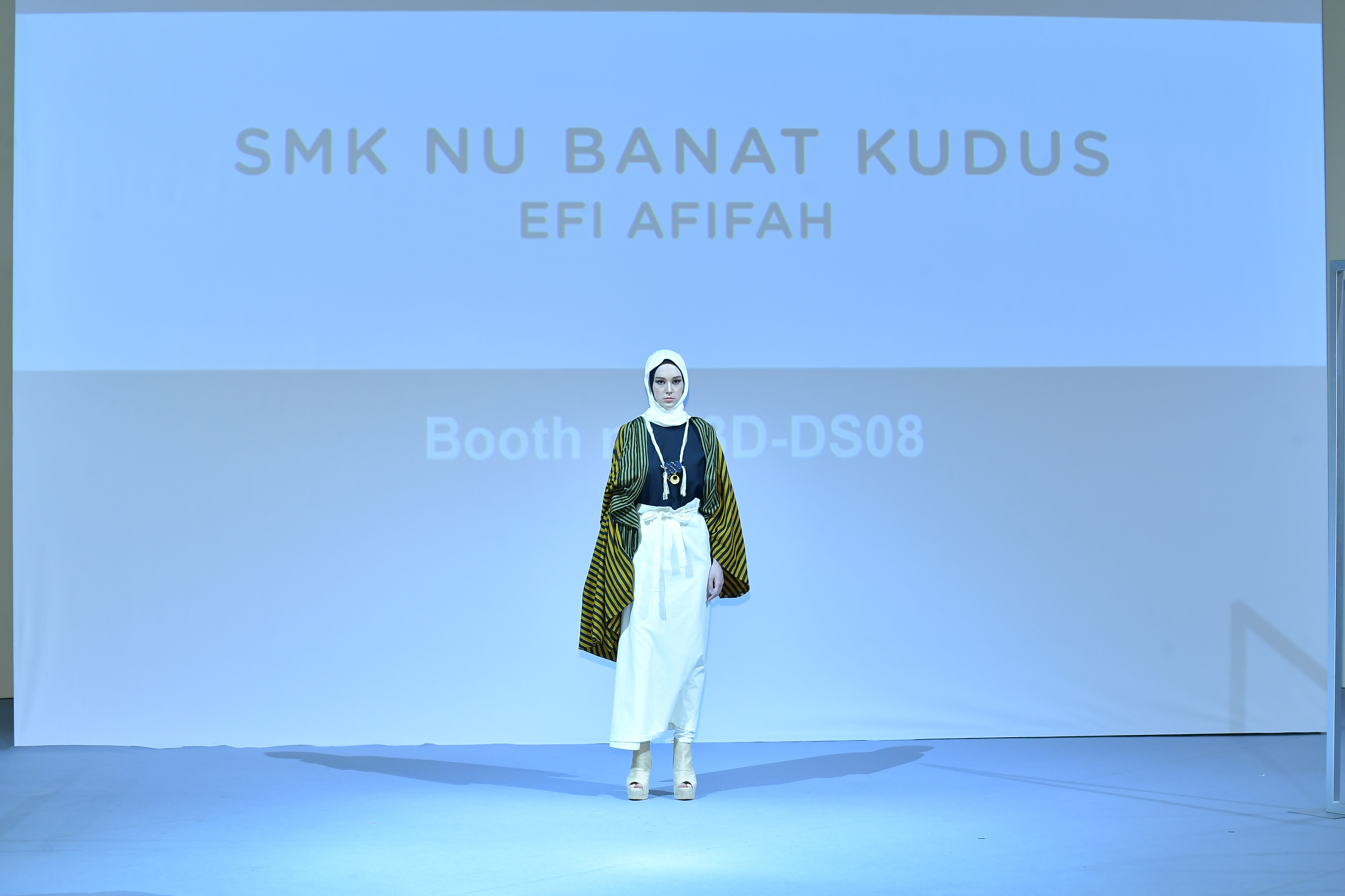 Karya Siswa SMK NU Banat Kudus Berkibar di Hong Kong Fashion Week