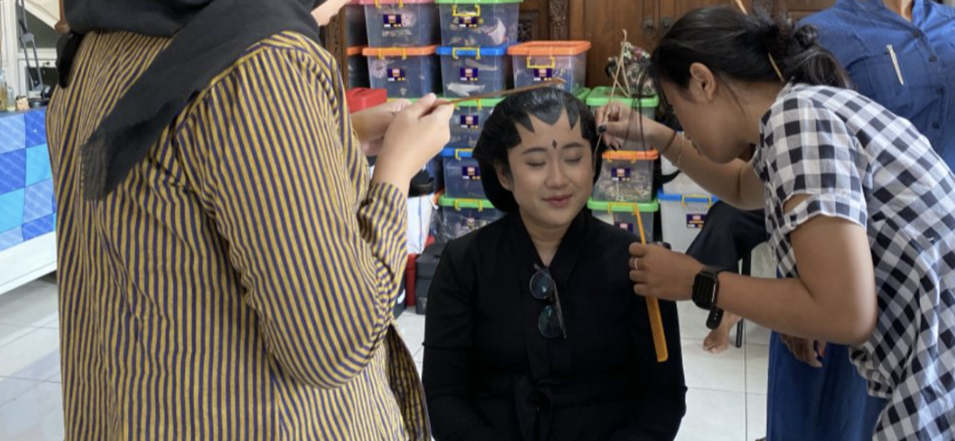 Bikin Paes Jogja Putri Lebih Mudah, Inilah Inovasi Pembelajaran dari LKP Komojoyo Komoratih