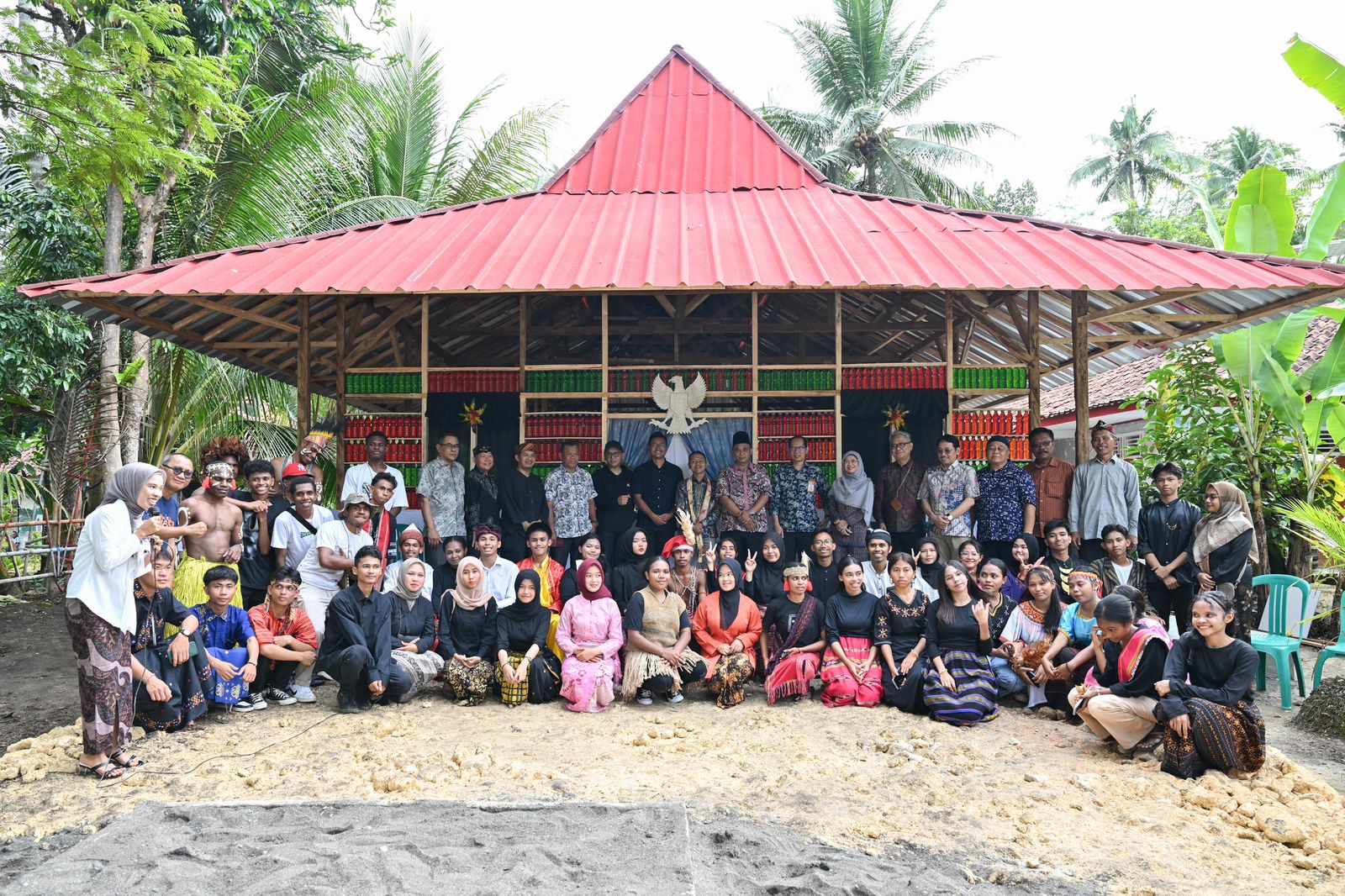 Pendidikan Multikultural di SMK Bakti Karya Parigi Jadi Teladan dalam Wujudkan Pendidikan Bermutu Untuk Semua