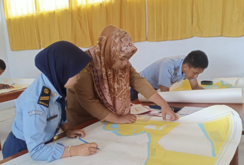 Peluang Karier Lulusan SMK Jurusan Nautika dan Kapal Penangkap Ikan Menurut Guru SMK