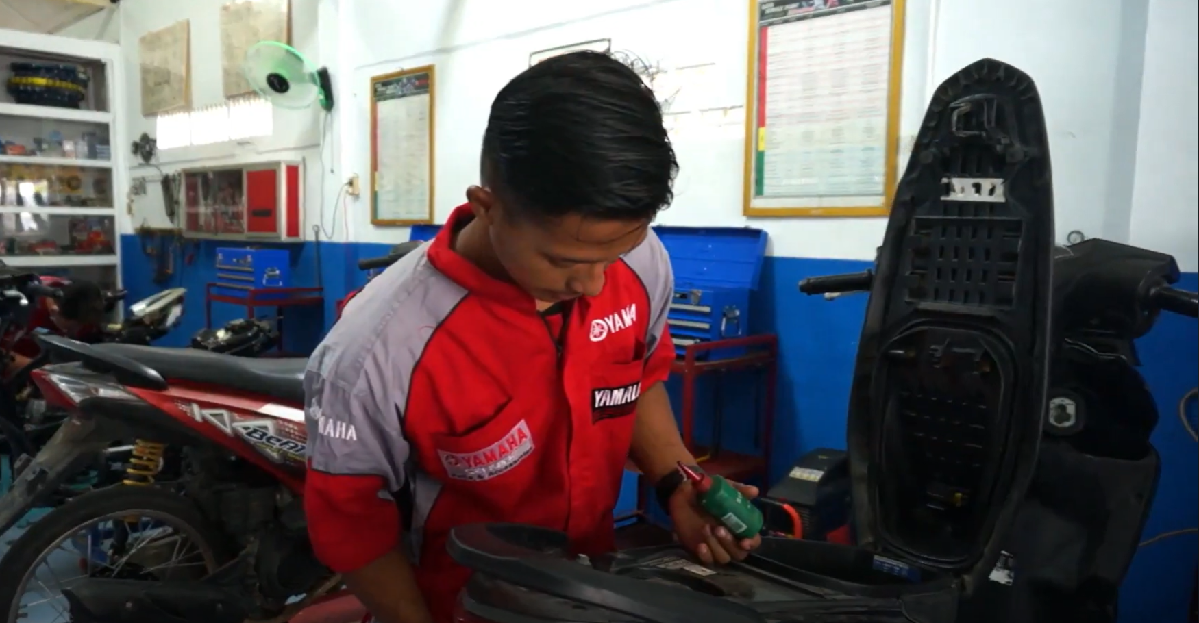 Kenali Tanda-tanda Motor Perlu Diservis Menurut Instruktur LKP Bidang Otomotif