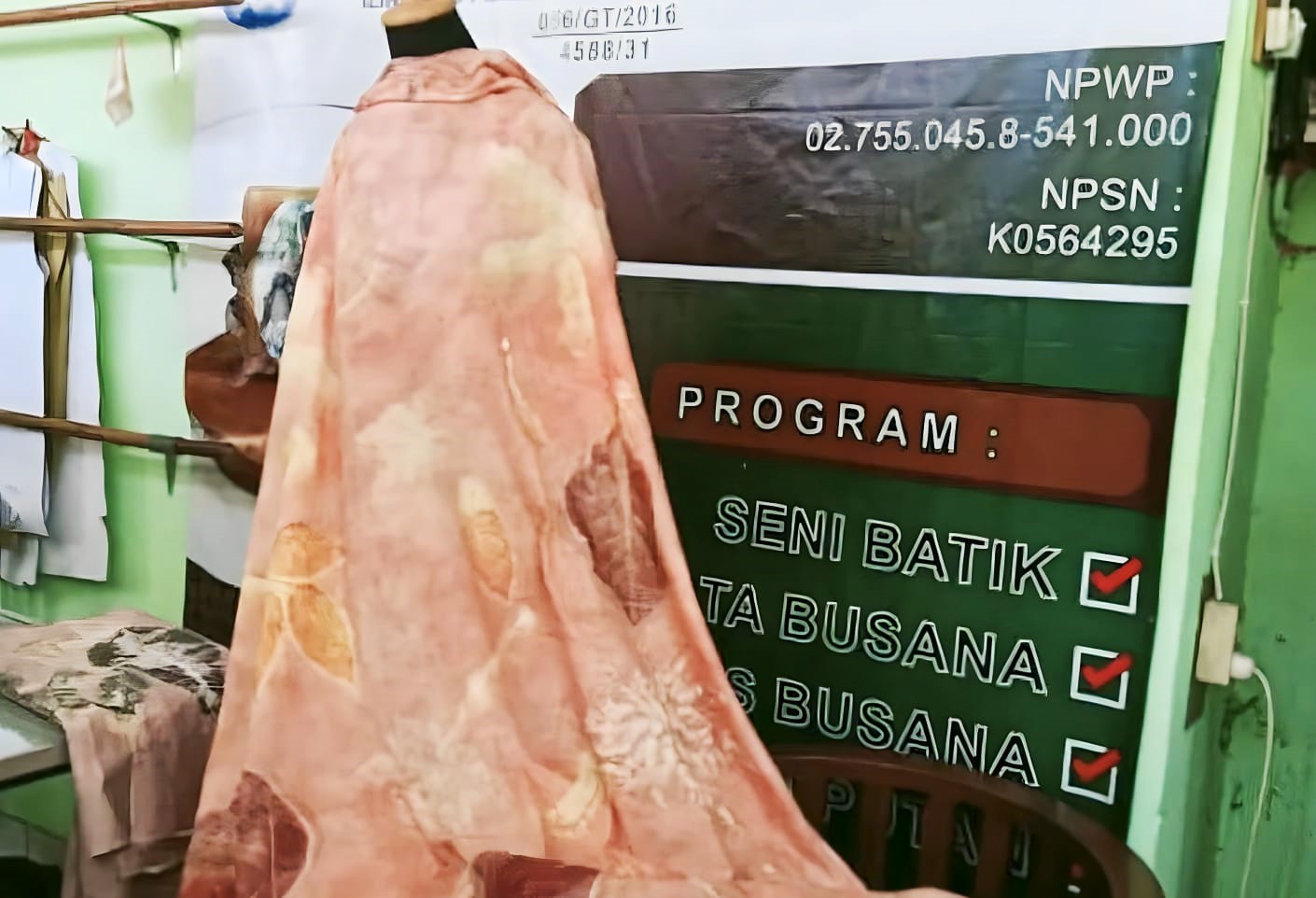 Jadi Mode Fesyen Kekinian, Inilah Keunggulan Kain Ecoprint