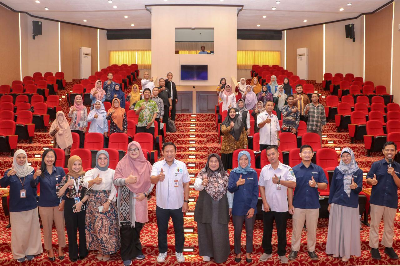 Tingkatkan Kompetensi Guru, UPA Bahasa Polije Gelar Workshop dan Sertifikasi TOEIC bagi Guru SMK di Jember