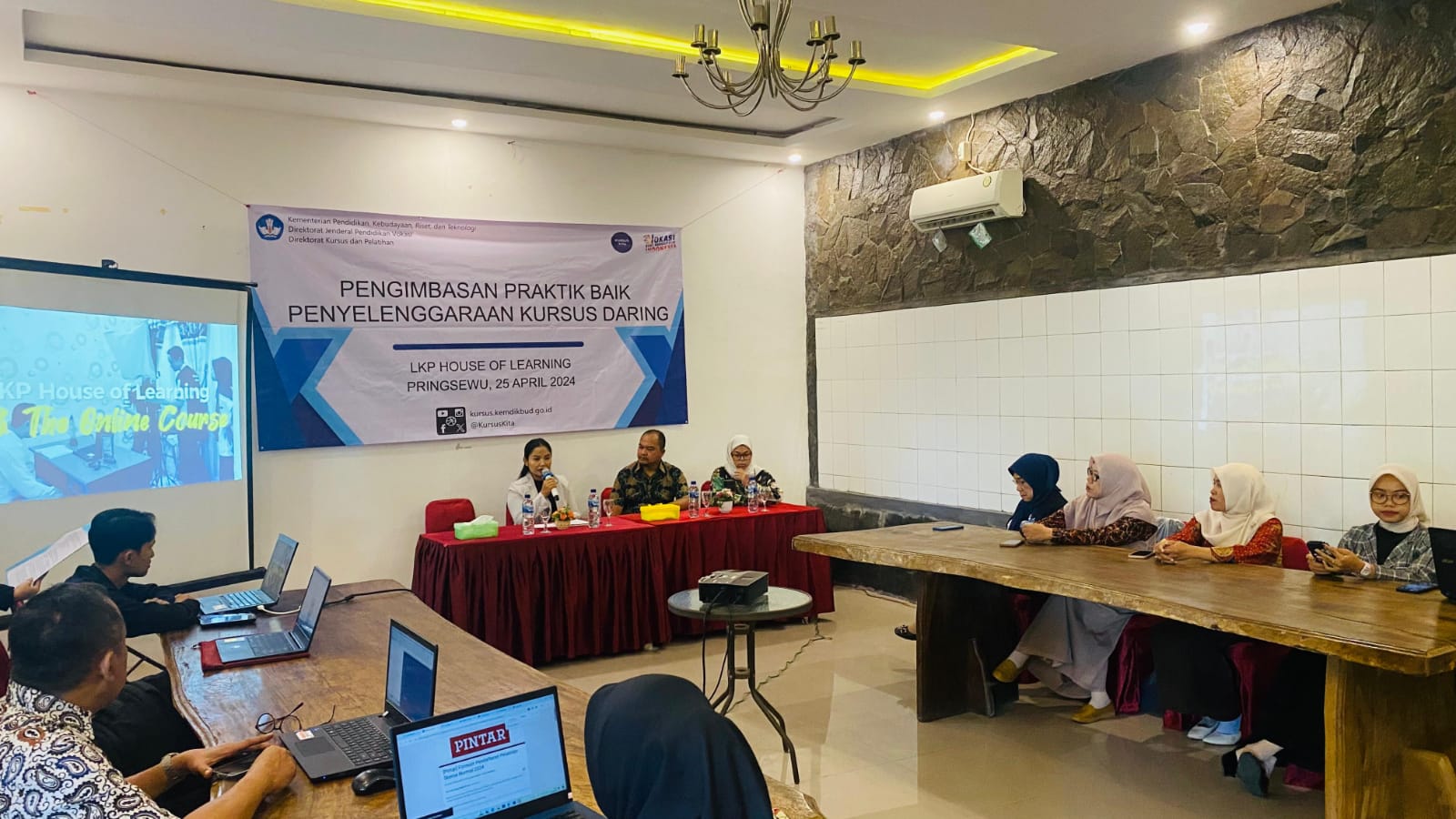 Pengimbasan Kursus Daring, Transformasi LKP Merespons Kebutuhan Pembelajaran di Era Digital