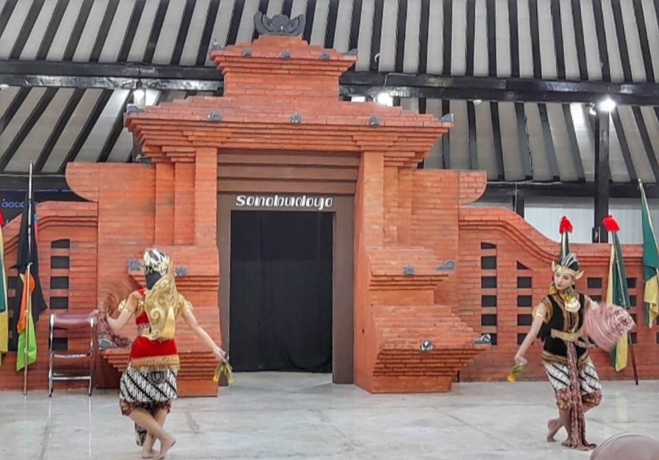 Penonton Apresiasi Sendratari AKN Seni dan Budaya Yogyakarta