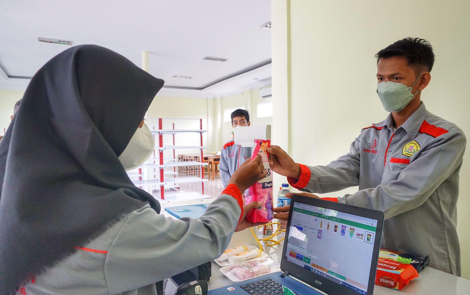 Kembangkan Minimarket hingga Bisnis Digital, ‘SMK Bisa!’