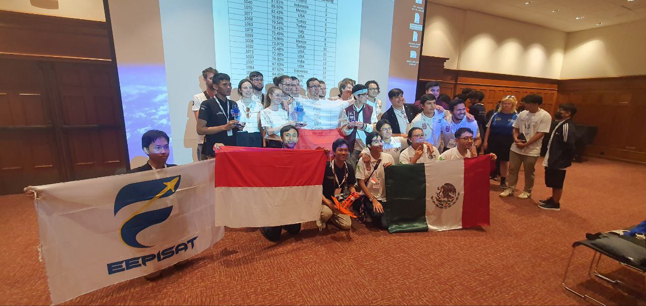 Bangga, Tim  BAMANTARA EEPISAT PENS Juara Dunia  CANSAT 2023