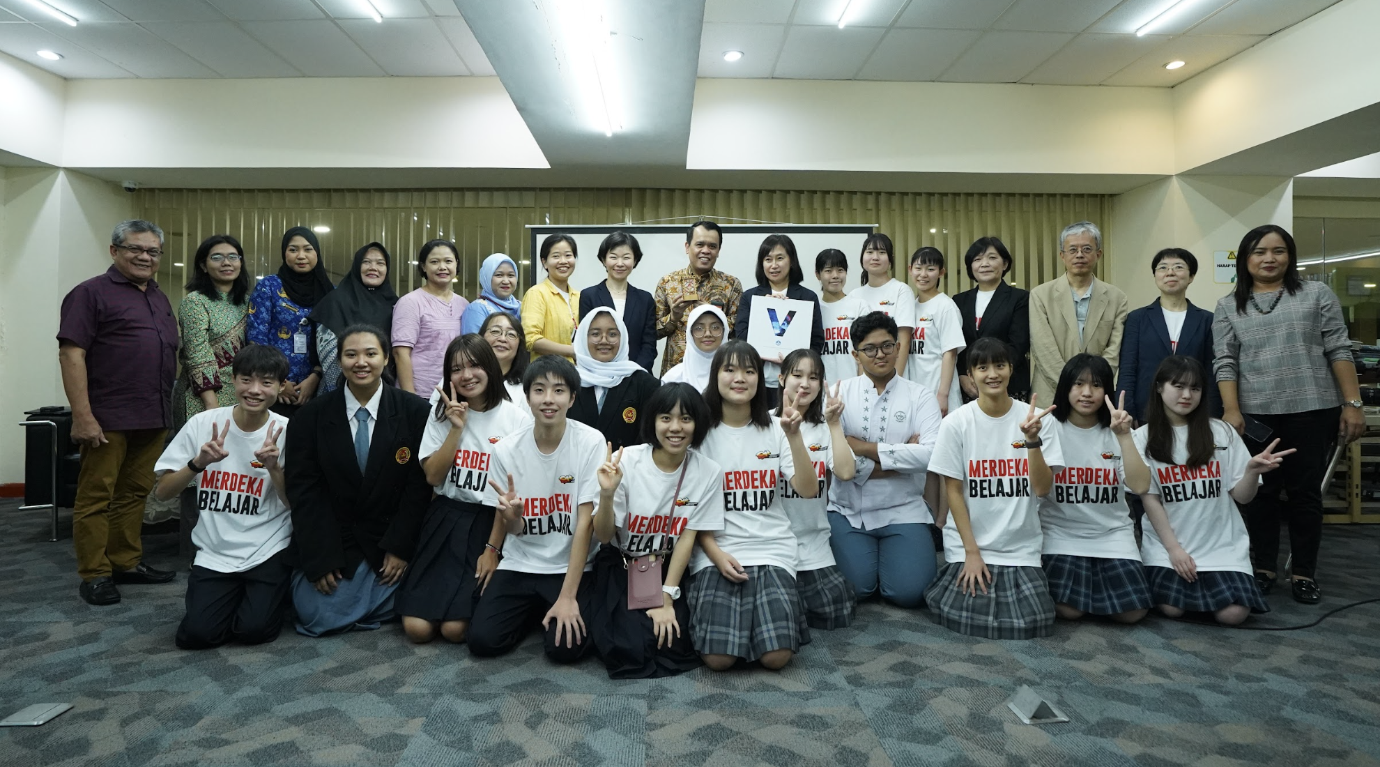 Membangun Jembatan Pendidikan dan Budaya Indonesia-Jepang dengan Cultural Exchange Program