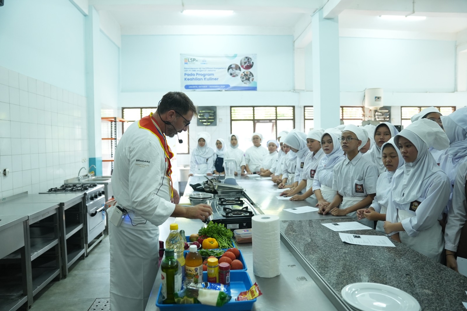 5 Teknik Memasak Ala Prancis Menurut Chef Richard Gillet