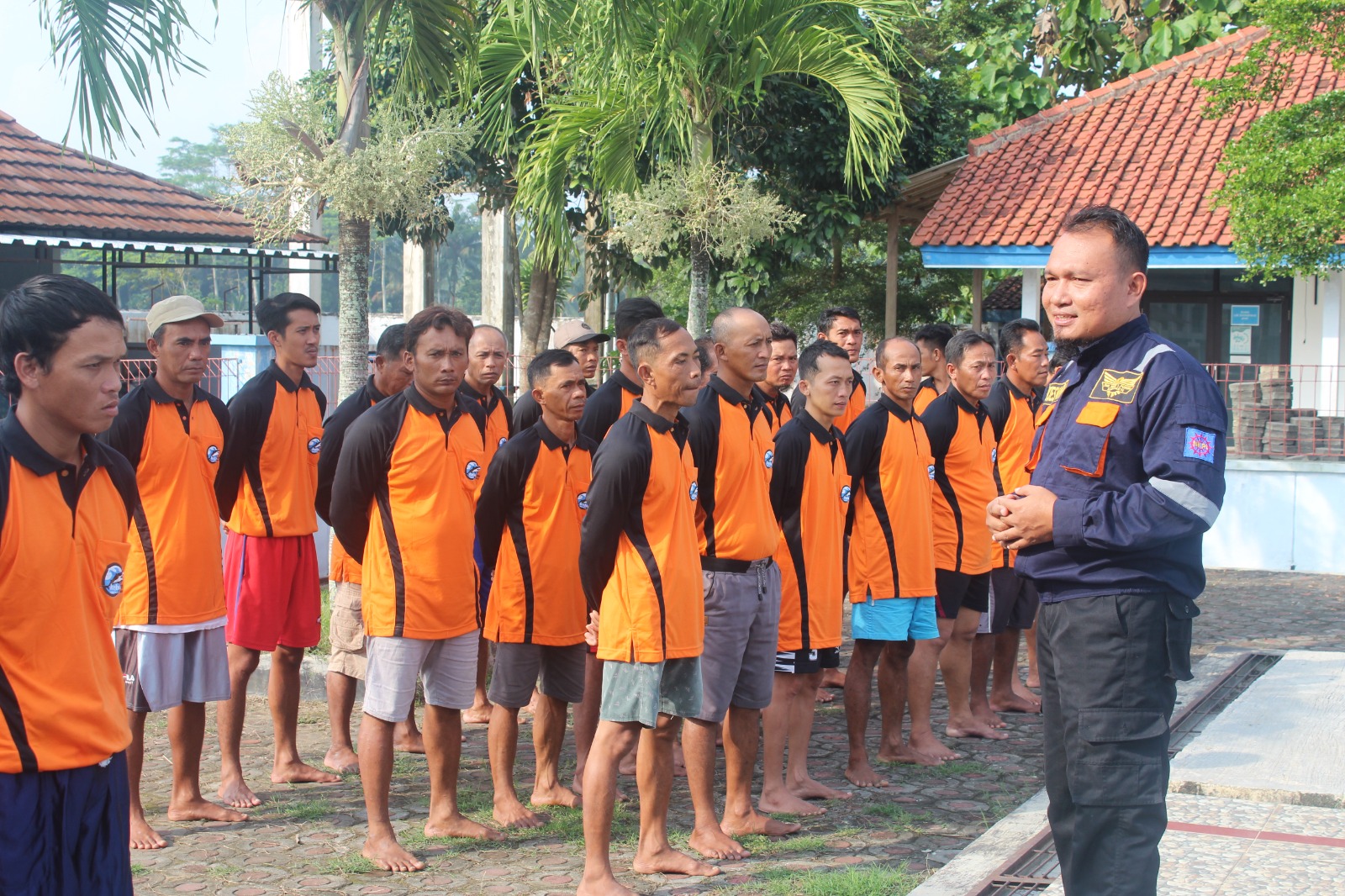 Tingkatkan Kualitas Sumber Daya Manusia, SMKN 1 Puring Berikan Pelatihan untuk Nelayan