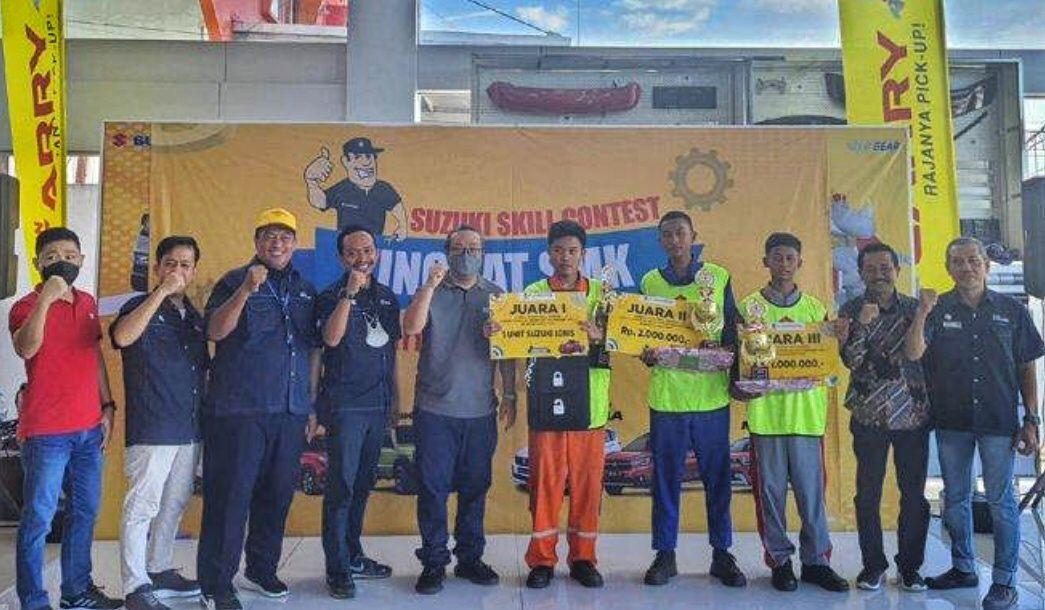 Juarai Kontes, Siswa SMK Raih Mobil