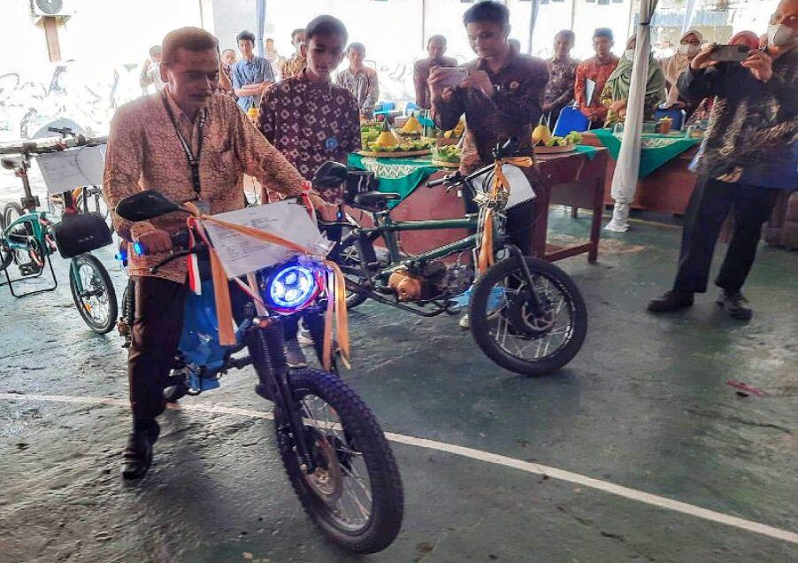 Nih, Sepeda Listrik dan Motor Hybrid SMKN 1 Nglipar!