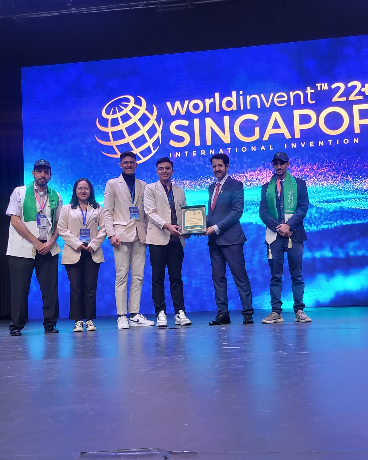 Pukau Dewan Juri, Inovasi Mahasiswa PNB Juara di World Invent Singapore 2023