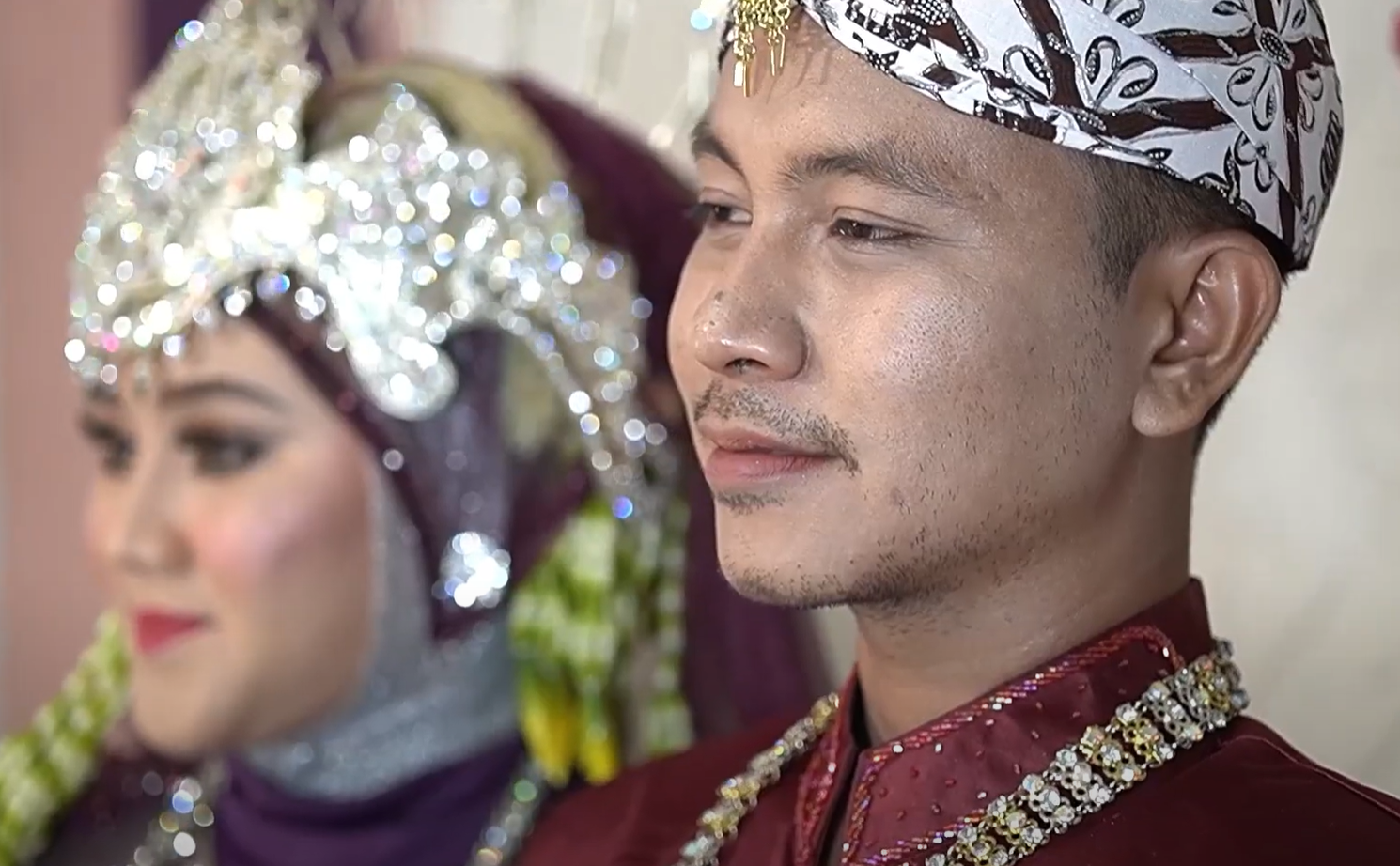 Terkesan Natural dan Tak Berlebihan, Begini Tip Merias Pengantin Pria