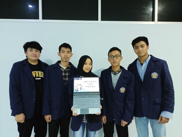 Kembangkan Teknologi Smart Lamp untuk Gangguan Tidur, Tim Mahasiswa Polinema Raih Gold Medal Pada Kompetisi Internasional