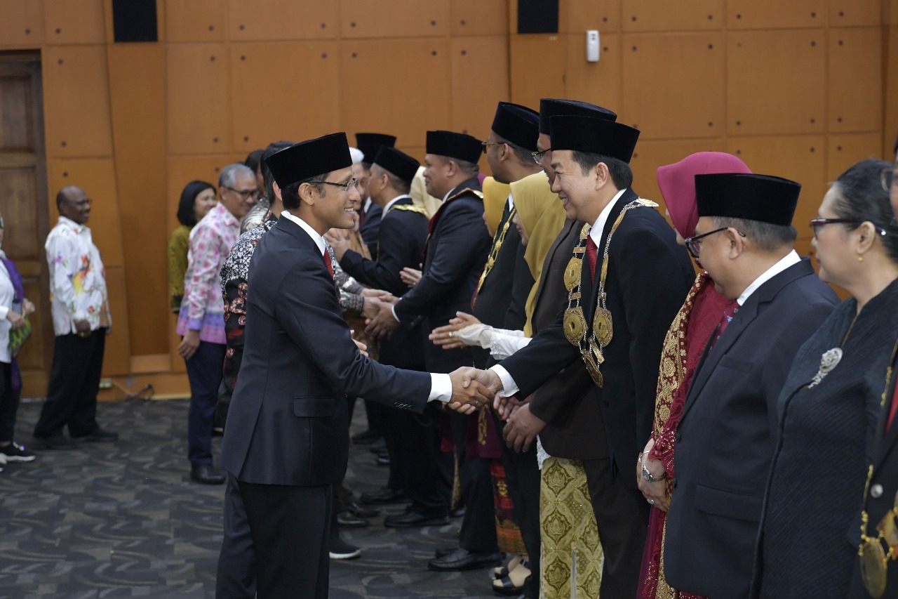 Lantik Pejabat, Mendikbudristek: Junjung Tinggi Profesionalitas dan Kuatkan Kolaborasi