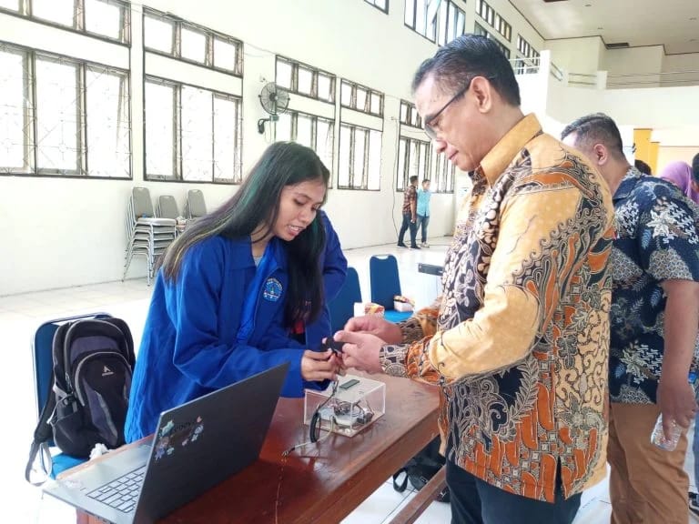 Dari Informasi Wisata sampai Alat Kesehatan, Inovasi Mahasiswa Polnam Di-launching ke Masyarakat