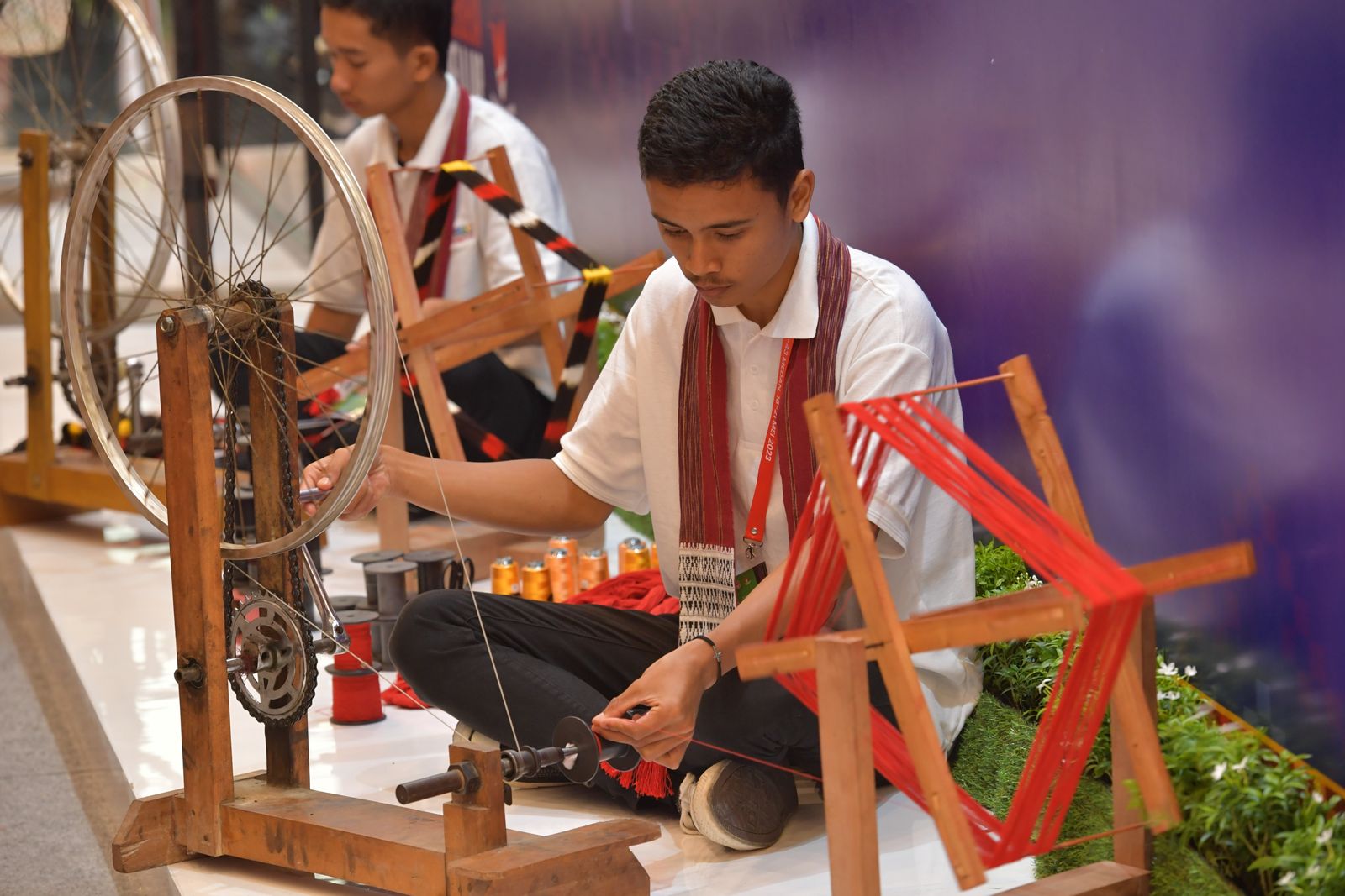 Pendidikan Kecakapan Wirausaha Tekun Tenun dan Kriya Semarakkan HUT Ke-44 Dekranas