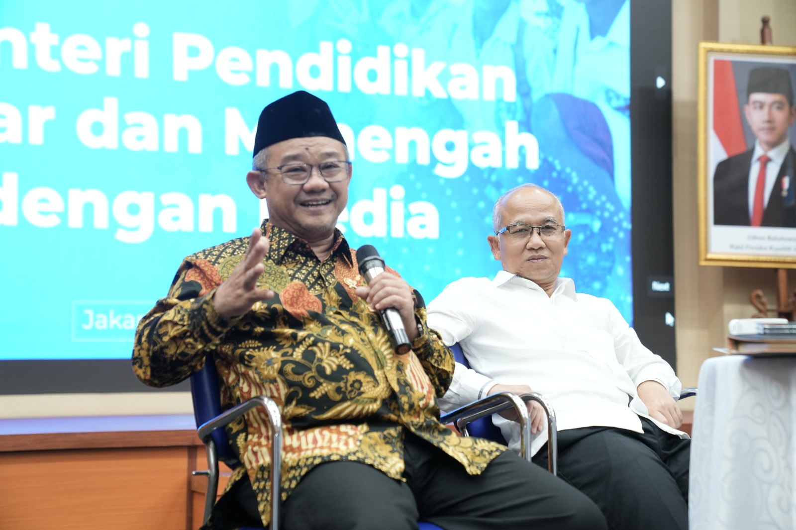 Mendikdasmen Bahas Strategi Peningkatan Mutu dan Akses Pendidikan Bersama Media