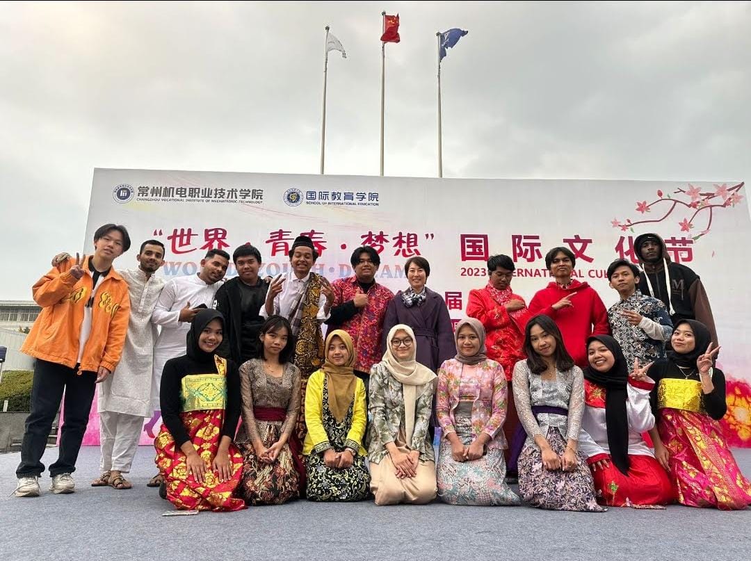 Dapat Beasiswa dari Pemerintah Jiangsu, Mahasiswa Polije Akan Dalami Teknologi Informatika di China