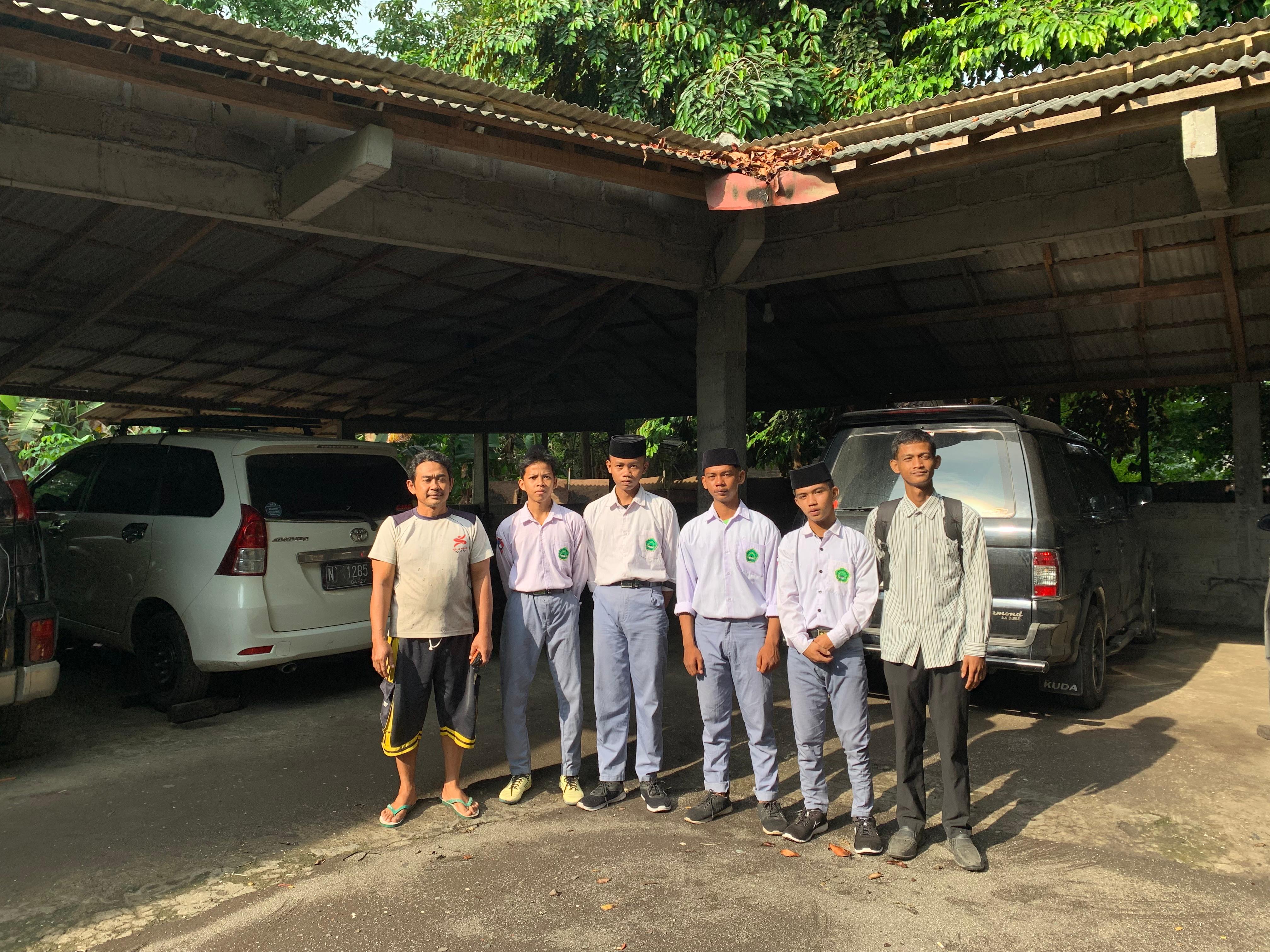 Siapkan Teknisi Mekanik Andal, SMK Al Qodiri Gumukmas Gandeng DUDI Berikan Pengalaman Langsung pada Siswa