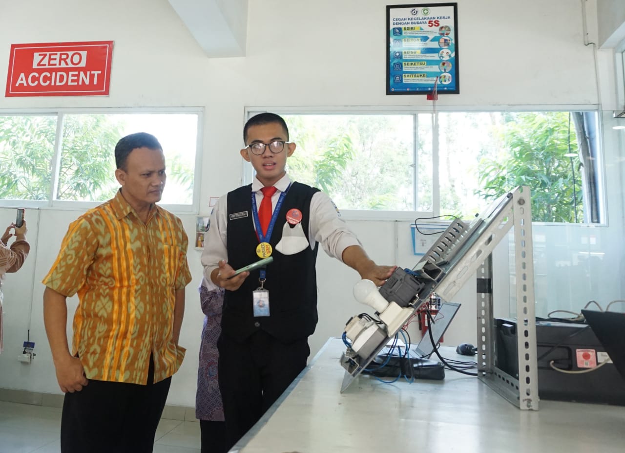 Berbagi Praktik Baik, SMK Mitra Industri MM2100 Sukses Menjadi Cerminan bagi SMK Berbasis Industri 4.0