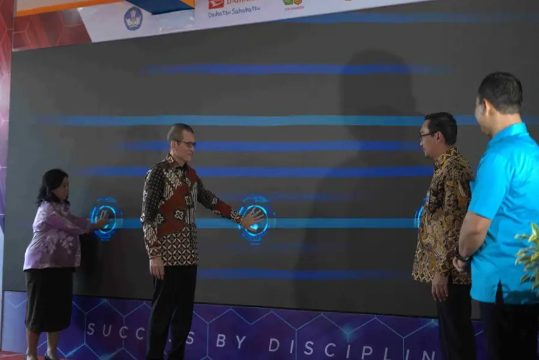 Dukungan Industri Kian Kuat, Astra Daihatsu Motor Launching Dojo Center di SMK PGRI 3 Malang